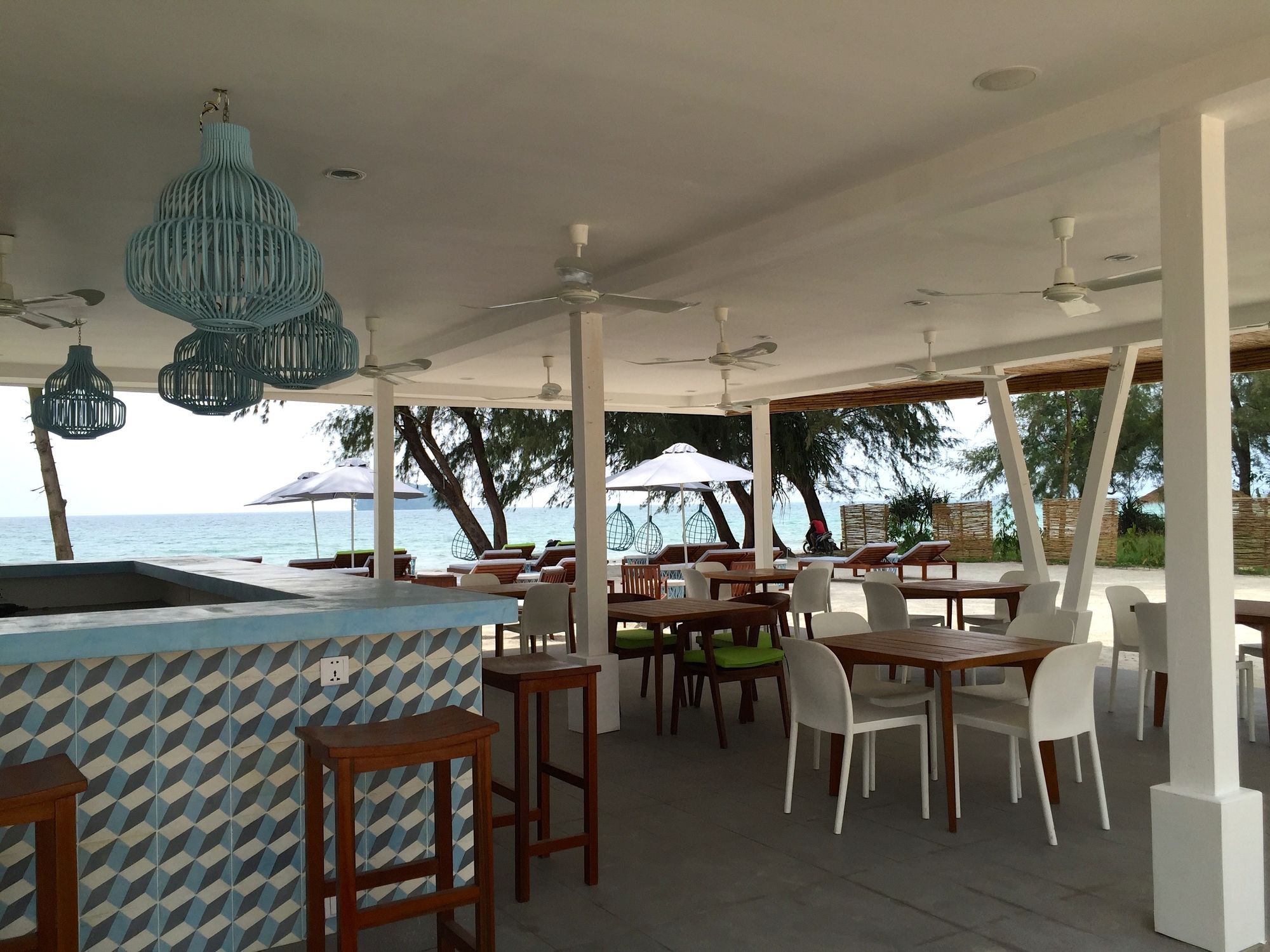 Naia Resort Сиханоуквил Екстериор снимка